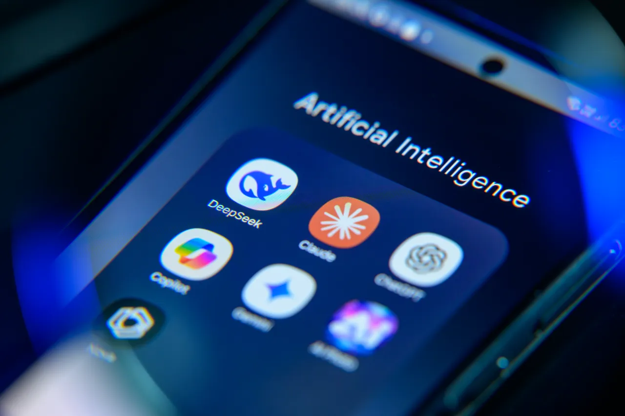 Google’s Gemini and xAI’s Grok are closing in on ChatGPT, a16z’s data shows
